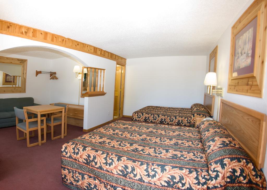 Mandan North Country Inn & Suites מראה חיצוני תמונה