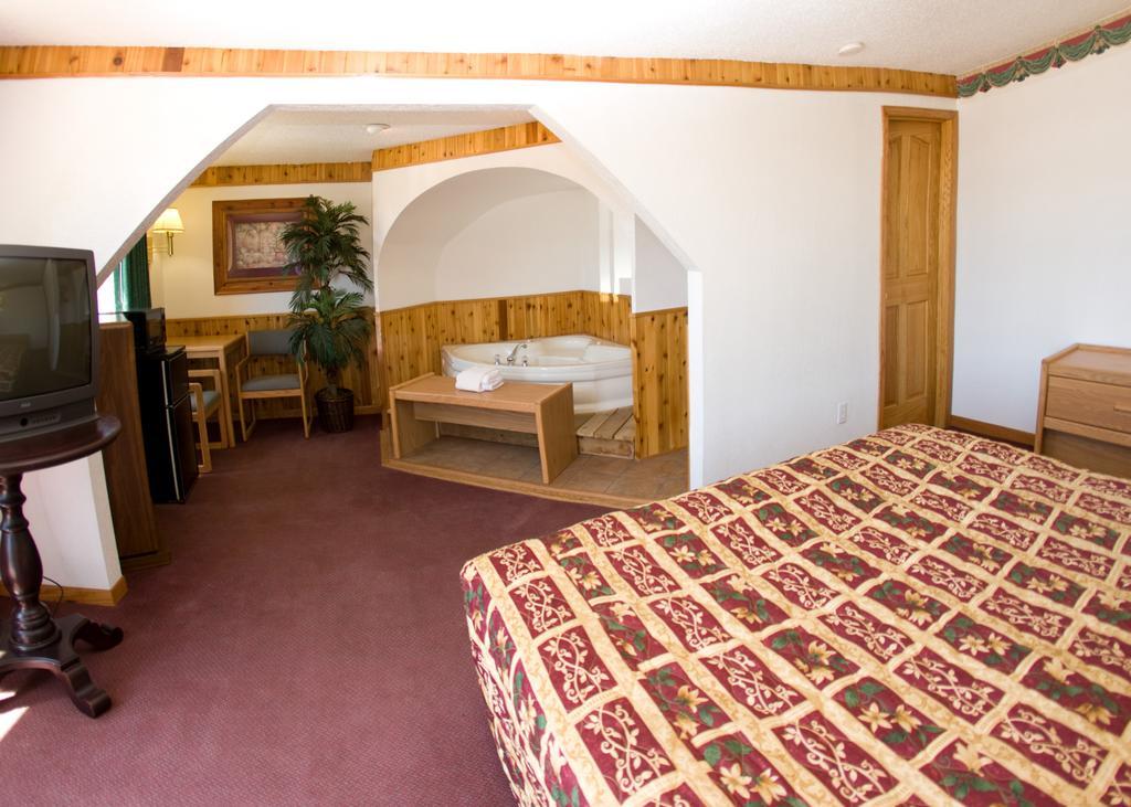 Mandan North Country Inn & Suites מראה חיצוני תמונה