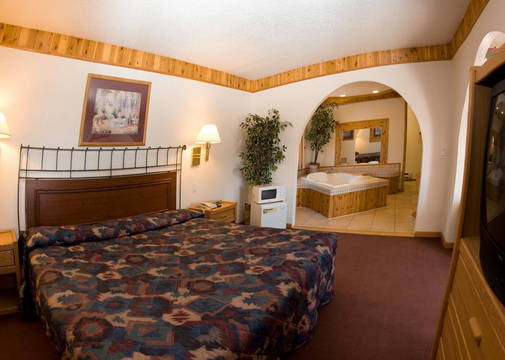Mandan North Country Inn & Suites מראה חיצוני תמונה