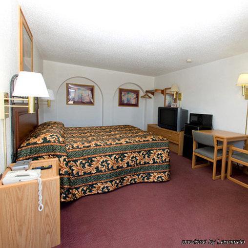 Mandan North Country Inn & Suites חדר תמונה