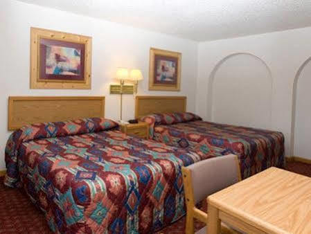 Mandan North Country Inn & Suites מראה חיצוני תמונה