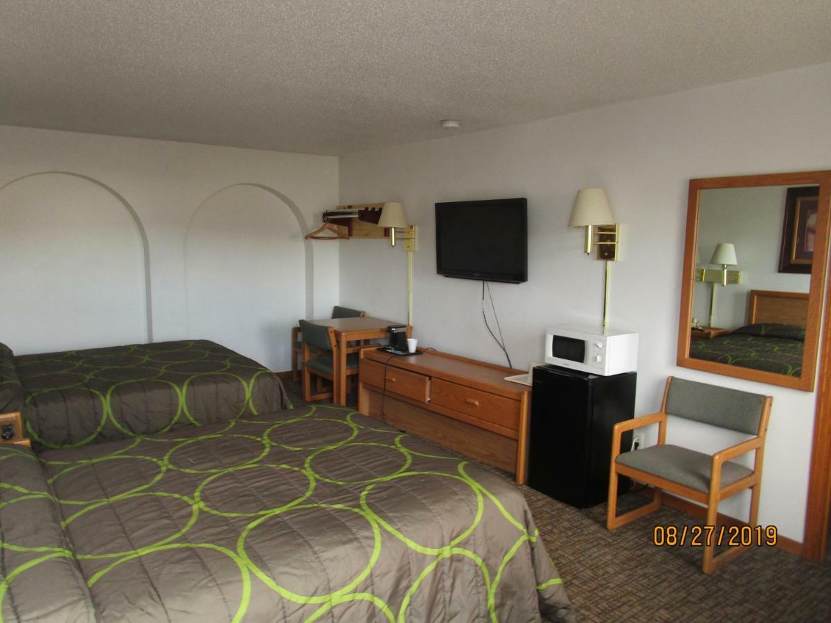 Mandan North Country Inn & Suites מראה חיצוני תמונה